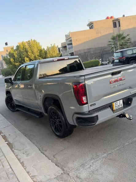السلام عليكم للبيع GMC Sierra Elevation 2024
جمسي سييرا الڤيشن الوحش الامريكي🛑🛑🛑🛑
انظف سيارة بالعراق بجم كبس بدون ايرباك🛑🛑
حادث خفيف صور الحادث مرفقة داخل المنشور🔥
***********
باب طويل بدي قصير المرغوب
مكينة 8 سلندر 5.300 المرغوب
كير تعليك المرغوب 10 نمر 
القوة الحصانية 355🔥🔥
موديل 2024
بجم كبس 🛑🛑🛑
بدون ايرباك السيارة 🚫🚫
ماشية 28الف كيلو بعدها جديدة 
الكير والمحرك كفالة عامة 
صدر امامي خلفي جديد
مواصفات 
رادارات ورادار أمامي 
رادار فرملة طوارئ ‼️ 
رادار تنبيه أمامي 
شاشة مقاس 13.4 انش وعدادات سرعة ديتجل 12.3 انش
شاشة تدعم apple carplay و Android auto لاسلكي 
‏ LED اشارة LED نهاري 
هيتر استيرن
هند بريك بصمة 
صندوك كهرباء
شاشة متصلة الشكل الجديد 
تحكمات ستيرن جهتين 
كشنات كهرباء 
تبريد قطعتين 
انظمة قيادة Sport -off- Road normal 
كامرة خلفية دوارة 
كشنات خزن 
منافذ Type C شحن 
وبعد بيها هواي مواصفات معروفة ما ذكرتهن
السيارة مابيها اي نقص رقم شمالي شرط التحويل او الوكالة
الضرر جانبي بسيط صبغ ربع الباب وربع الجاملغ الخلفي جوة قبغ البانزين بدون تبديل 
مكان السيارة تكريت
السعر415 وبيها مجال السيارة حيل جديدة احلى من الصور
