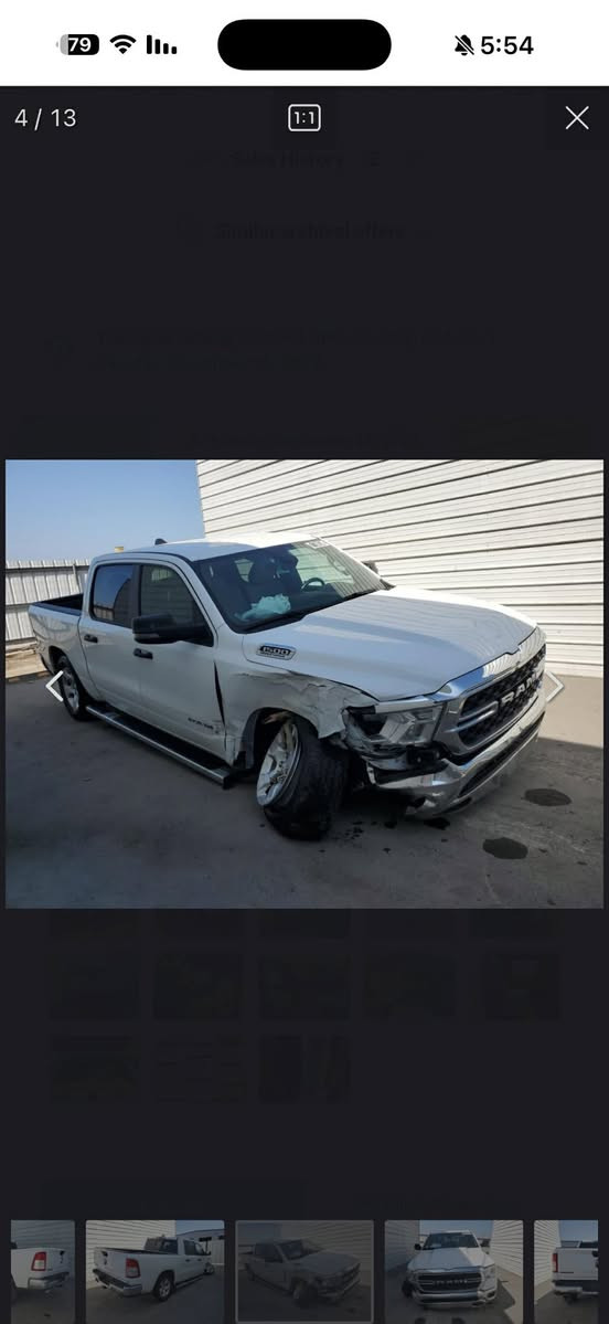 دوج رام 2023بك هورن بدي قصير باب طويل تنفس طبيعي محرك 8بيع او مراوس فقط بس هذ ضررها ماشية 18الف بيع او مراوس ***********مكاني ديالى
