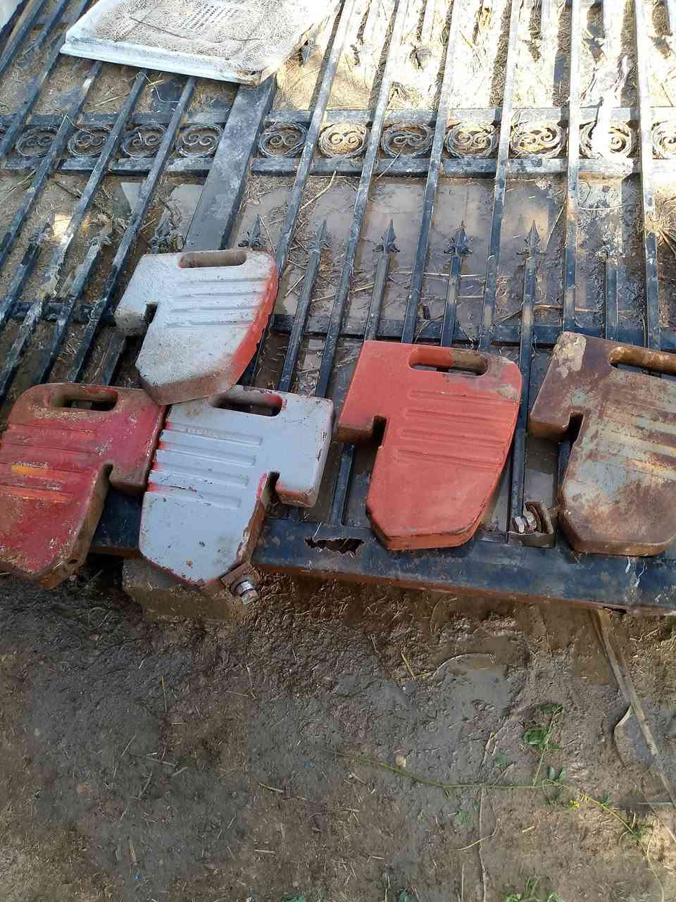 السلام عليكم للبيع ثكالات مكينه فوركسن بلاديات السعر قفل قفل الوحده 70الف المكان  الانبار الكرمه***********
