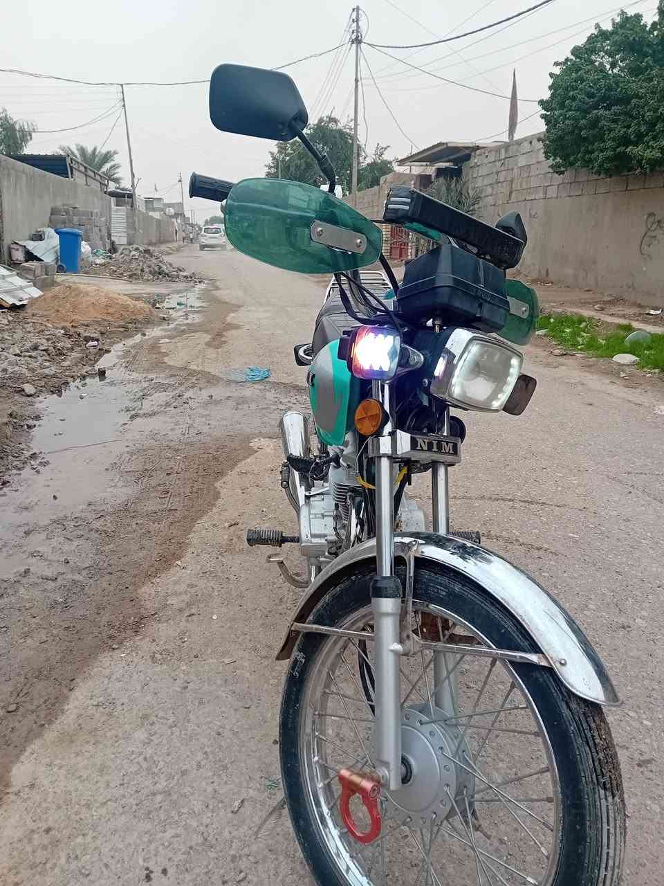 السلام عليكم دراجة نامة امتياز مديل ٢٤ بعدها جديدة كاملة من يدك للشارع شلعة ومعدل تخبل المكان بغداد بسماية مجمع الإحسان رقم ***********
