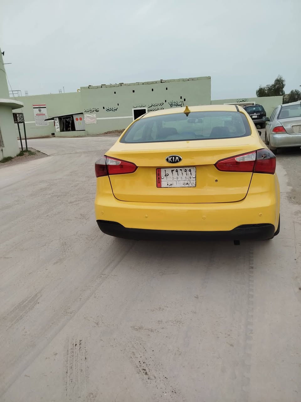 السلام عليكم فورتي للبيع ١٤ نص فول محرك 1800 دوش مكينه وكير كفاله تبريد شغال بيه ضرر قبغ صندوك ومعمر نفسه السياره شوي تعديلات بدون دواخل سياره ديالى بعقوبه مكلف بل نشر اتصل *********** السعر 98بيهه مجال تحكم سترين منظومه غاز
