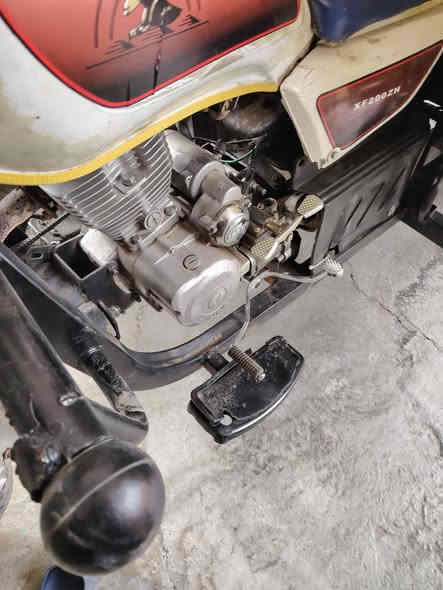 ستوتة فحل عالي شمالي ورقة وحدة وبليتة ورقم شاصي يعني أصولي موديل 21 مكينة خرسة مابيهة قطرت لحيم احلا من الصور امبي ثري جهاز سرقة السعر ١٦٥٠ عنوان الهاشميات تعبر الحديد ***********
