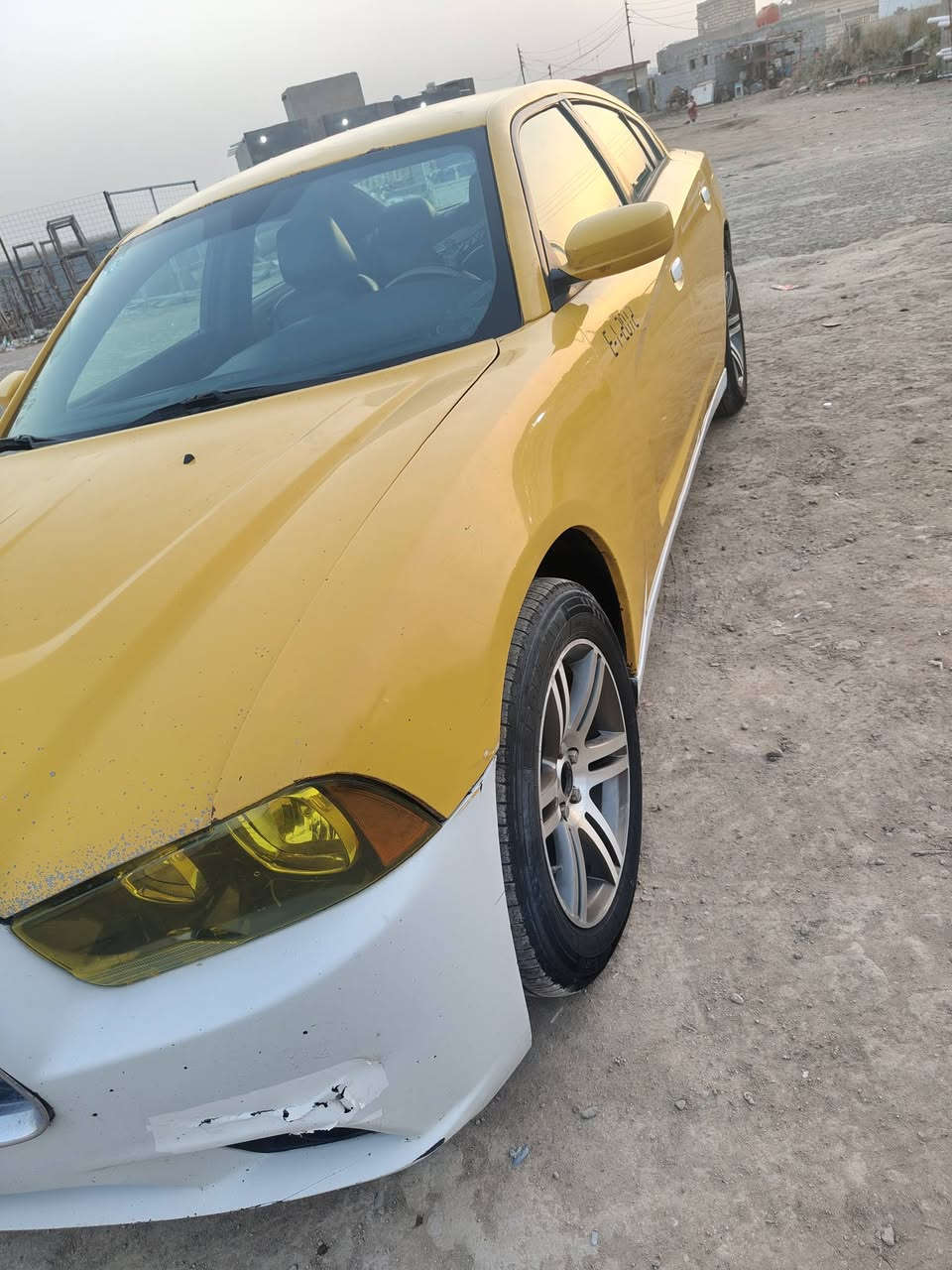 شارجر 2012
سياره مكصوصه فخذه مكاني بشطره وراعيه بشطره مداور ثاني يوم 
خطه شطره _نجف 
السعر 115 وبيه مجال 
الاتصال ***********
