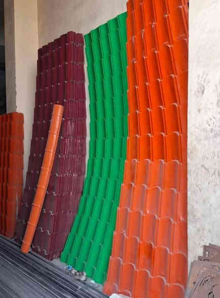 سلام عليكم
شغلي حداده كرفانات قمريات سندويش محجرات درج سقايف وجميع انواع الحداده شغل درجه اولى وانسب الاسعار 
هاتف *********** اتصل وبخدمتك
