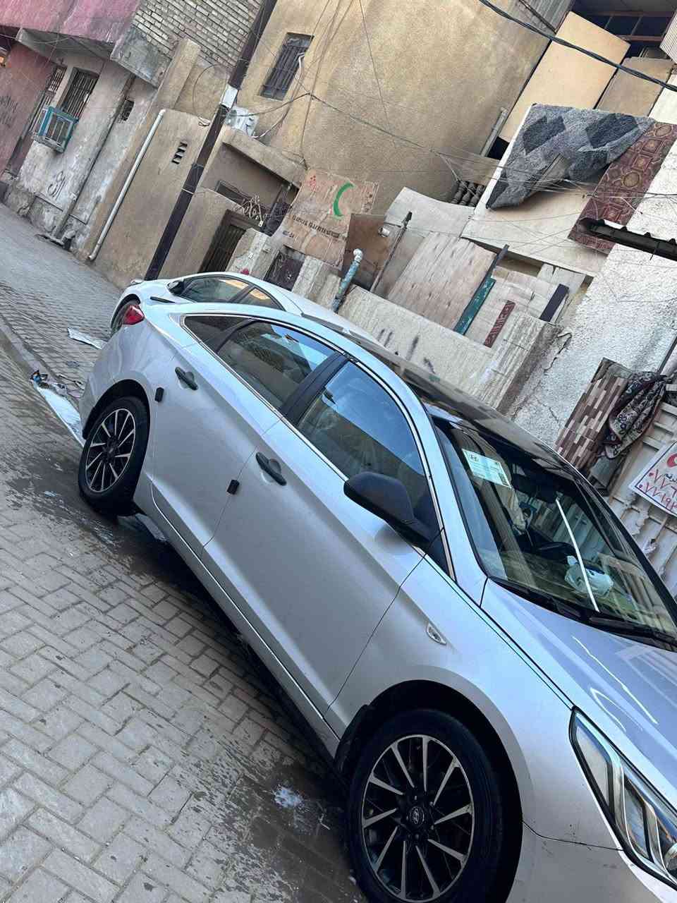 بيع أو مراوس سوناتا 2016 خليجي وارد كوري مواصفات جلد تحكمات ستيرن شاشة كبيرة كامرة مري شفط حساسات رادارات كشنات كهرباء تدفئة تبريد نظام ايكو سبورت محرك 2000 دوش LPI  قطعتين تبريد سيارة بدون حادث بيها صبغ جاملغ امامي فقط رقم اربيل الجديد تريد وكالة او تحويل بل يعجبك السعر  خاص رقم الهاتف *********** تريد اتصل وبي واتساب مكاني بغداد
