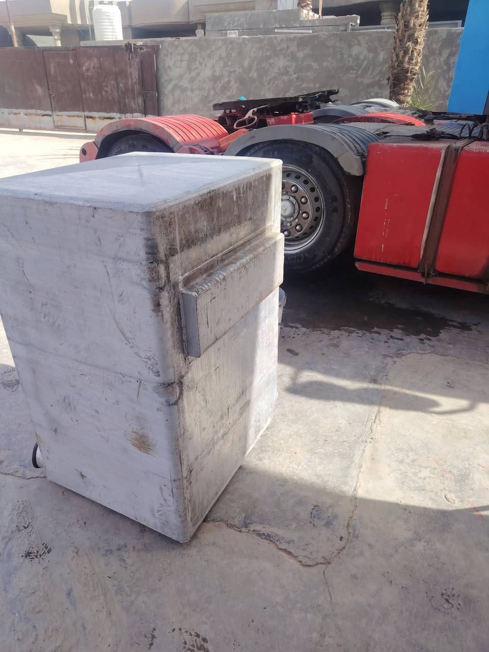 سلام وعليكم تانكي كاز مربع فافون 600 لتر طوافه جديده بدون ليك جديد لوك التانكي طوله 114 سم والعرض 80 ارتفاع 65 مكان بغداد ابي غريب *********** سعر 500 الف
