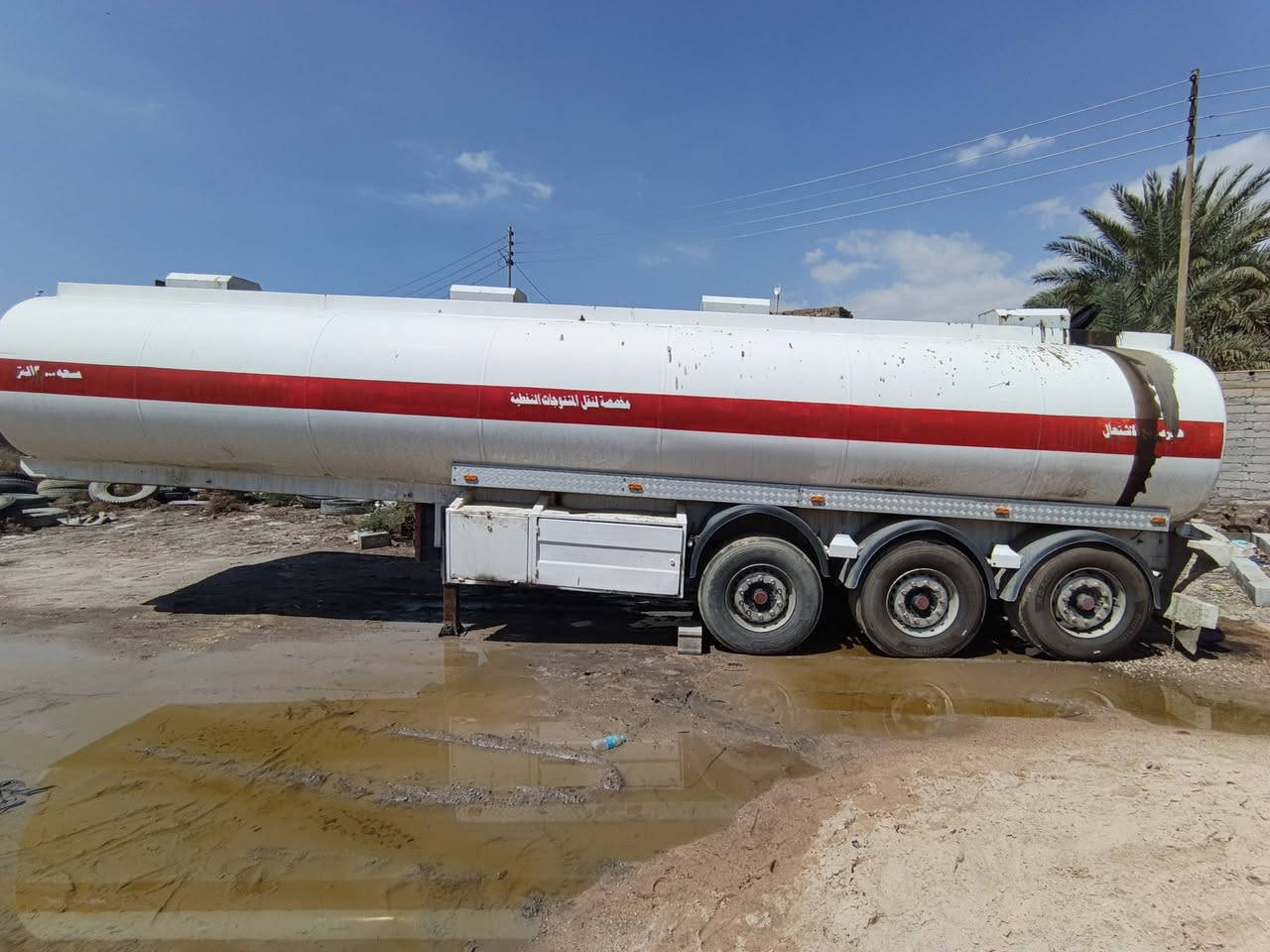 سكانيا ٢٠٠٣
سنويه مامنتهيه
صهريج شاكر ١٤ ٢٠تك تاير 
طوناج جديد
جبيئس توه مفعل
تخم تاير
كير مكينه شاصي بشرط
مكان بصره 
***********
