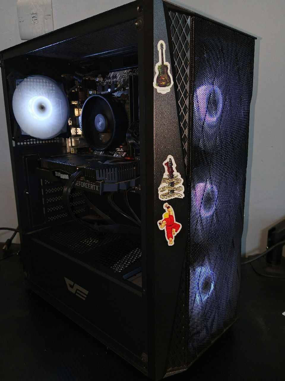 السلام عليكم
تجميعة مستعمله 
R5 5500
Ram 16Gb 8×2 ddr4
B450M-K Asus prime 
NVIDIA RTX 2060 Zotac 2 fan
Ssd 512gb adata
650W RUIX 80+ bronze 
Case 4 fan
السعر 700 الف
 
مكان بغداد الكراده خارج مقابل الجامعة التكنولوجية 
رقم *********** بغداد, العراق
