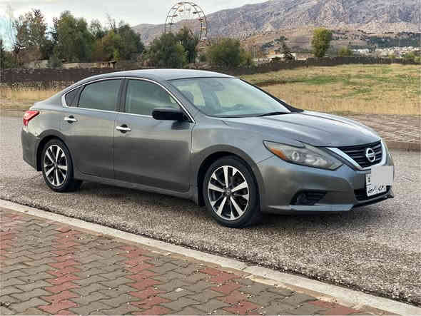 السلام عليكم 
للبيع نيسان التيما موديل 2016 
رقم اربيل بسمي
سعر  108ورقه 
ملاحضه عليها غرامات مرور 13 ورقه ينزل من سعره 
تحويل وكاله تريد بشرط 
مكينه وكير وتبريد كله بشرط وين ماتريد افحص
محرك 2500 المرغوب اربعه سلندر
مواصفات SR معروفه فول عده فتحه 
بصمه 
ابواب بصمه 
صندوق بصمه
تحديد سرعه
تشغيل عن بعد 
شاشه وكاميرا
وبعد بيها مواصفات 
سيارا بيها ثلاث قطع ونص صبغ بدون دواخل شرط 
رقم شاصي موجود مع صور
ارباك بس ستيرن طاك باقي سليمه
سيارا احلى من صور سيارا نظيفه ما بيها مصرف
حجر كزوز بشرط
هاتف اسيا ***********
هاتف كورك *********** واتساب
هاتف كورك *********** واتساب
عنوان سياره قضاء عقرة بعيده عن اربيل وموصل ساعه دهوك
