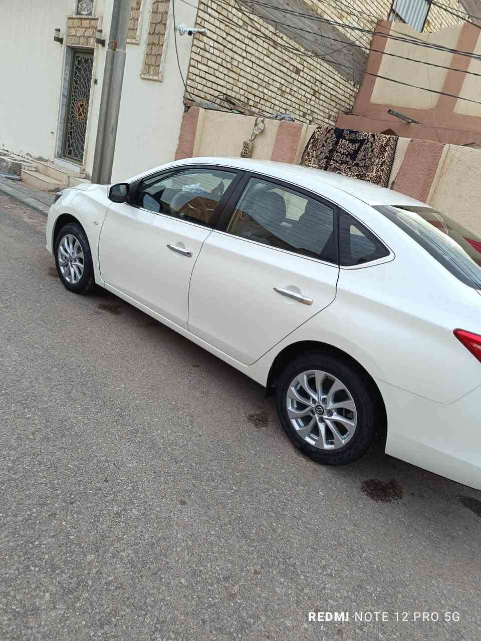 سلا عليكم 
نيسان سنترا للبيع 
مديل 2024
ماشية 6الاف
وكالة فجر الوادي
كير مكينة حدادية تبريد كله على وضع شركة
مكينة 1600
تخم تاير جديد   
سيارة مكفولة 
بس بارد شبر بل بنيد بدون صبغ وتكحيل باب الصدر اثر شخط 
سيارة جديدة حيل ريحة شركة بيها
سعرها 119وبيها مجال شي بسيط
مكاني نجف
***********
