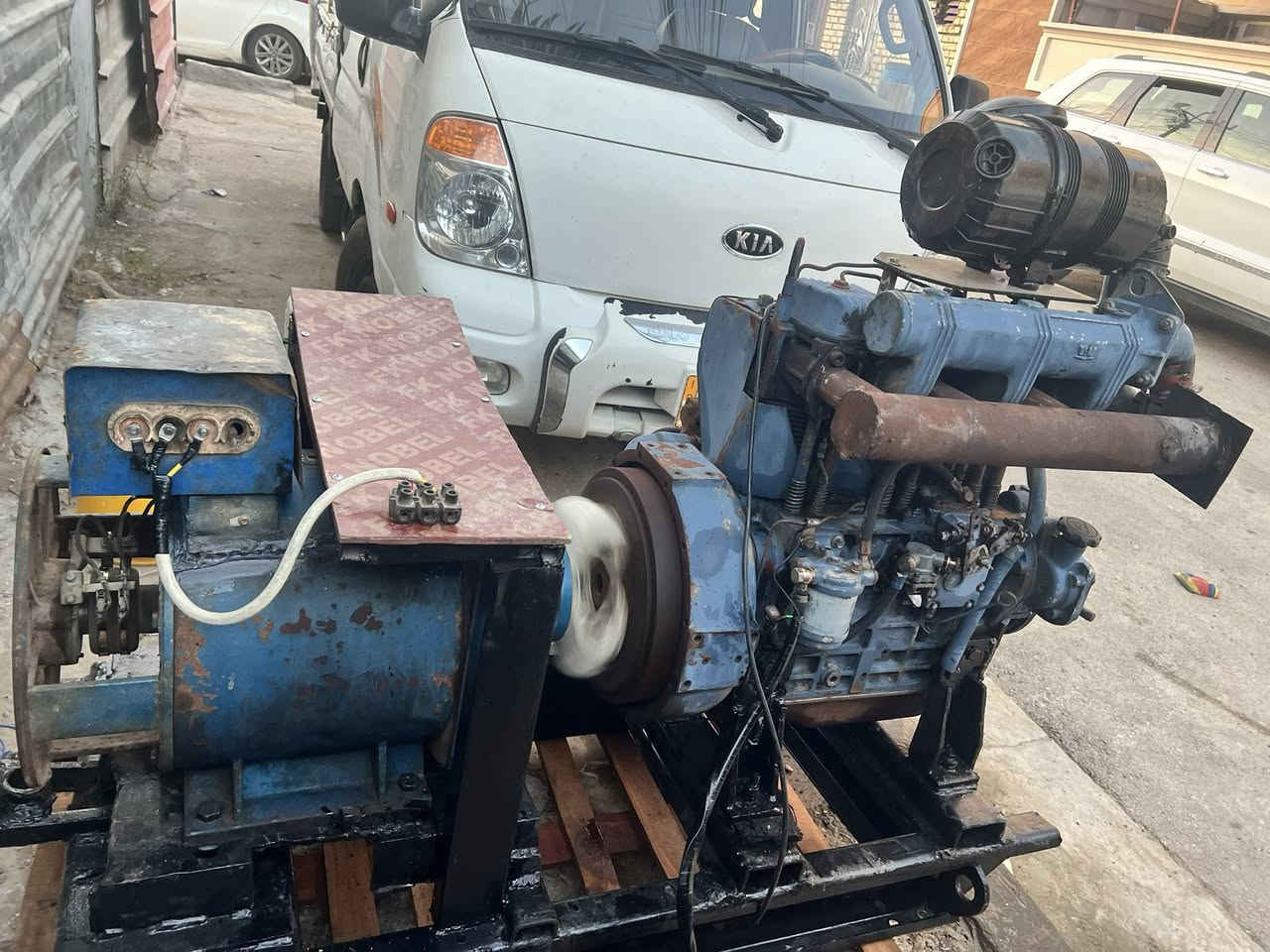 السلام عليكم مولد دويز يطالي 3 بستم 30 كيفي اثريفيز لبيع السعر 13 ورقه بغداد حي العامل ***********
