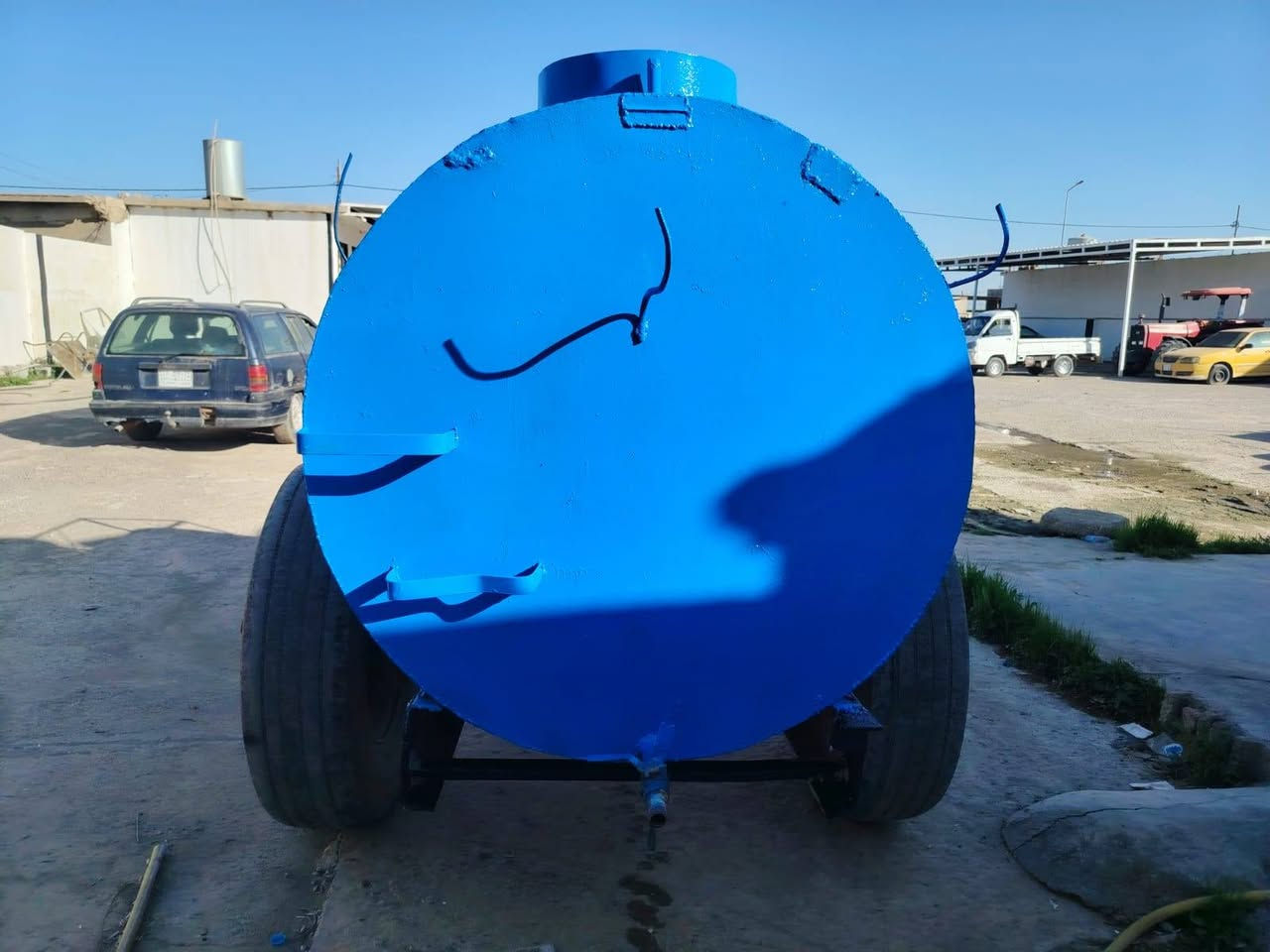 السلام عليكم 
مقطوره للبيع 
جاهزه للعمل 
السعر900الف
#العنوان_كركوك_الحويجة 
معرض الوفاء لبيع وشراء السيارات والتركترات وجميع المعدات الزراعيه الحويجه 
الشراي يتصل على الارقام التالية 
***********
او
***********
