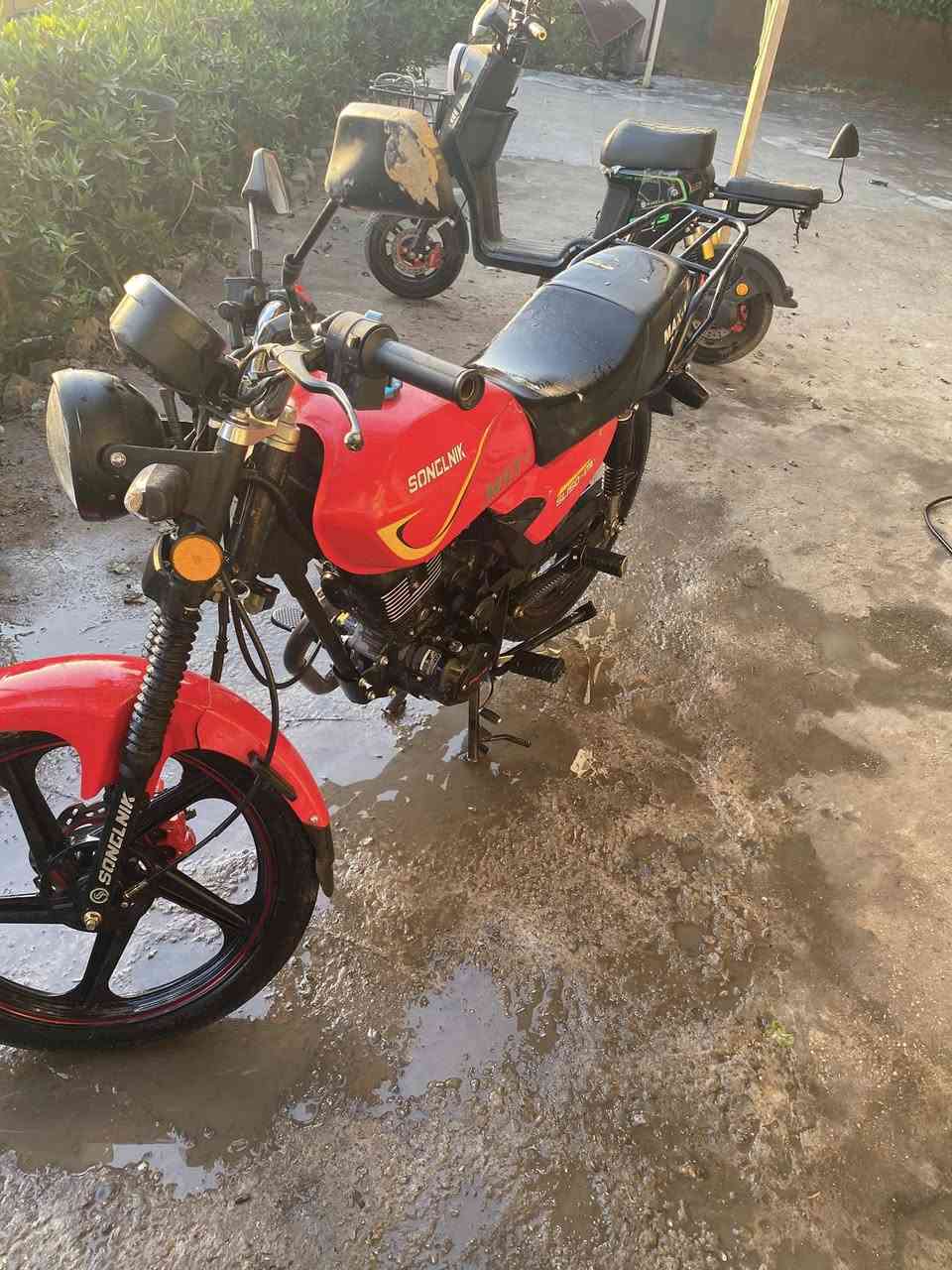 ‏سلام عليكم متاح دراجة سونيك ماكس موديل 26 سعرها واحد بي مجال بسيط عنوان بغداد جديدة تواصل على هذا الرقم***********
