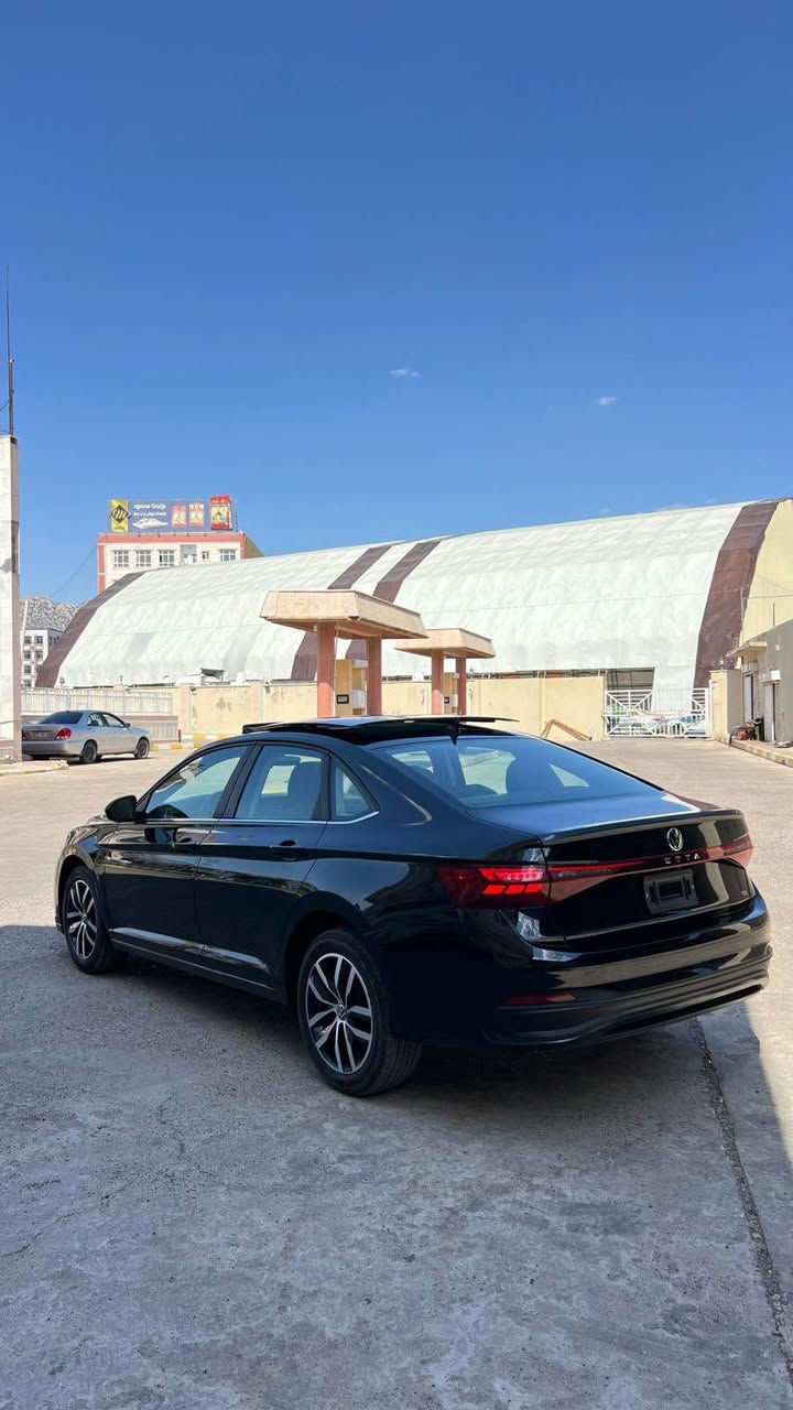 Jetta 2025 SE
‎فول مواصفات
‎بانوراما

السعر :168 بيها مجال 

‎شاشة دجتال كيجات320
‎هاند بريك بصمة
‎انظمة قيادة اربع 
‎كروز تثبيت سرعة
‎رادارات جانبية
‎رادارات امامي خلفي 
‎تنبيه نقاط عمياء
‎تحكمات ستيرن
‎شاشة وسطية
‎كامرة خلفية
‎صندوق شفط
‎كشنات امامي تدفئة تبريد
‎كشنات خلفي تدفئة
‎اضواء داخلي
‎ليت عدسات زينون 
‎عدد الأميال :23 الف ميل

‎ ضرر السياره : بس دعاميه اماميه صبغ 
‎ايرباك سيستم راجع بلادي

‎مكان السياره عقرة

كورك ، واتساب ، ڤايبةر *********** 📞 اكر, نينوى
