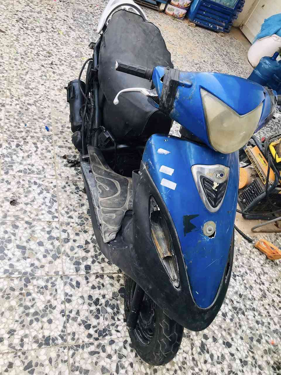 للبيع 
دراجة كامكو نظيفة وسعرة مناسب 250 الف 
وبية مجال 
مكاني نجف/كوفة
***********
