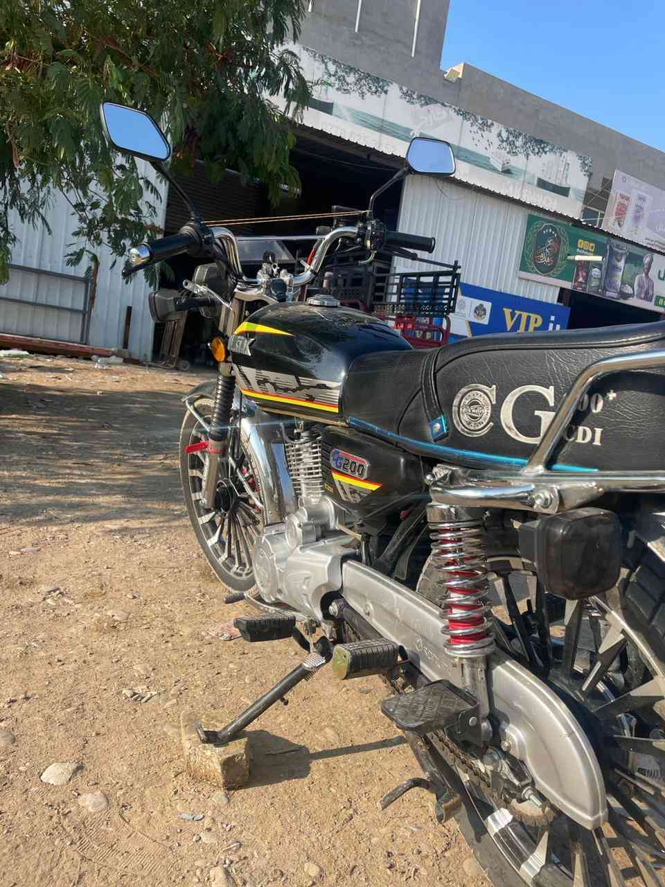 السلام عليكم دراجه سيفان موديل 2025 كفاله عامه من كلشي الرقم *********** المكان ديالى الخالص
السعر(775)بيه مجال
