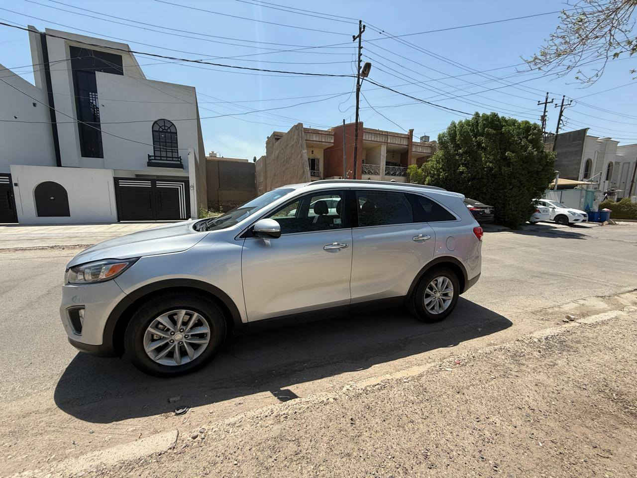 سورنتو 2016 امريكي ماشيه 110 سبعه راكب حادثها جزء من الدعاميه الاماميه فقط محرك 2400 مجفت جديد السياره جاهزه من كلشي وجديده رقم بغداد السعر 164 ***********
