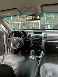 سورينتو • ٢٠١٠ • غاز