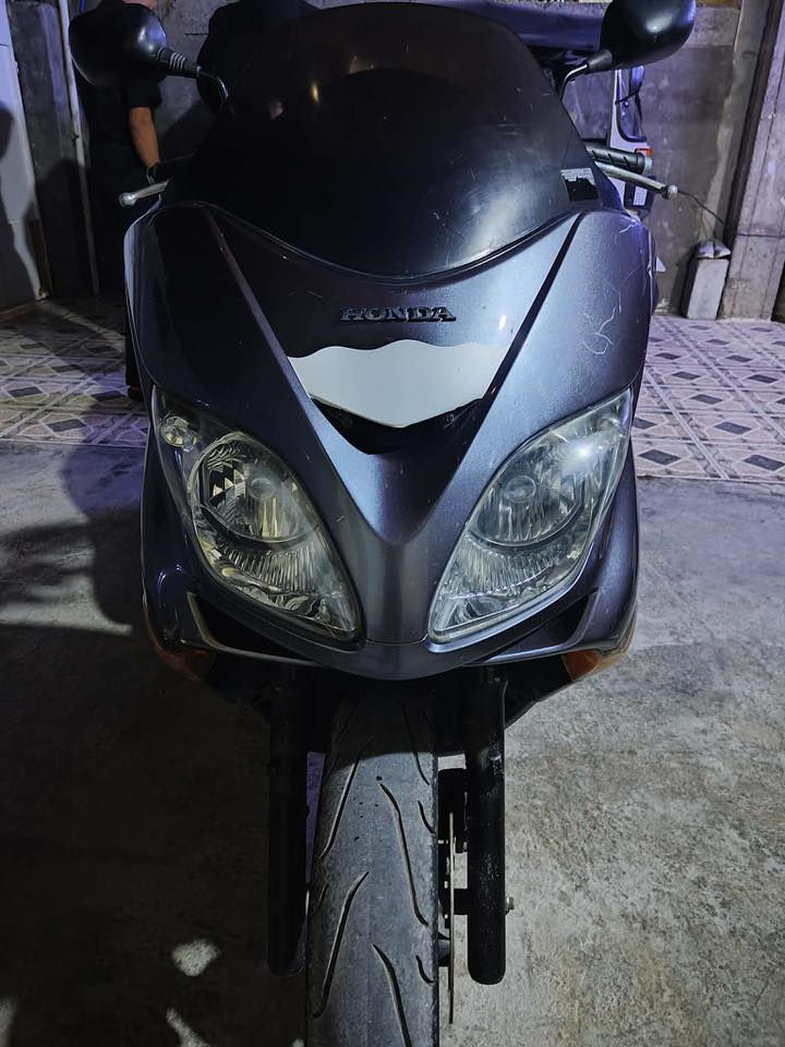 السلام عليكم 
دراجه فورزه 08 

دراجه مكينتها خير من الله وجديده 

كفراتها نضاف ٩٠ /١٠٠ شخوط خفاف 

دراجه شلعه ومعدل خير من الله 

كهربائيات كلها شغاله نكره سلف باي وقت

 

نقصها بس جامرلغ امامي دراجه كامله مكمله 

مكاني ديالى بعقوبه سعر مليون وبيها مجال 

شراي اتصل وادلل ***********
