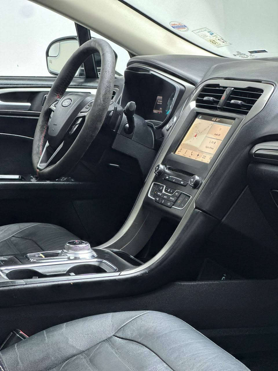 Ford Fussion 2017
محرك ١٥ توربو

ماشي 93 الف
 
سيارة بصمتين بيلادي 
**********************
سيارة فول مواصفات
بصمة شغال
شغال من بعد
٣ شاشة
سلايد
كاميرا 
حساس امامي و خلفي
كشنات جلد
كشنات كهرباء
كشنات خزن
كشنات تدفئة
كود الباب
باب بصمة
لايت ليد
بك لايت ليد
بلاجكتور بيلادي
 بعد سيارة فول مواصفات اعلي فئة
*****************************
سيارة باب امامي عكس سائق مصبوغة فقط 

*******************
گیر  و محرك و تبريد و تخم تاير و حدادية كل بشرط 

نهائيا مابي مصاريف

******************
مكان سيارة كربلاء 

سعر 120 ورقة و مجال 

***********
***********
