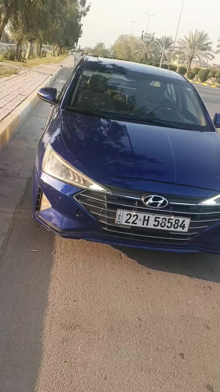 السلام عليكم
النترا موديل 20خليجي 
فول مواصفات 
السعر 150
***********
