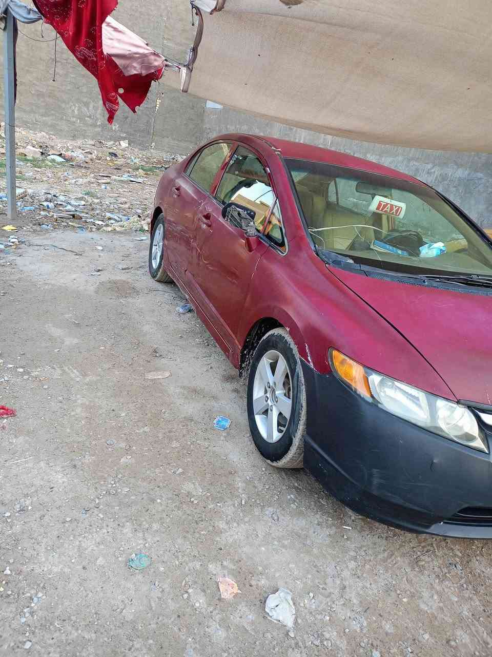 سلام عليكم للبيع هوندا سفك بدون دواخل كير مكينه نضيفات تبريد كله شغال سعر 65 وبيه مجال مكاني بغداد دوره *********** سياره بسمي
