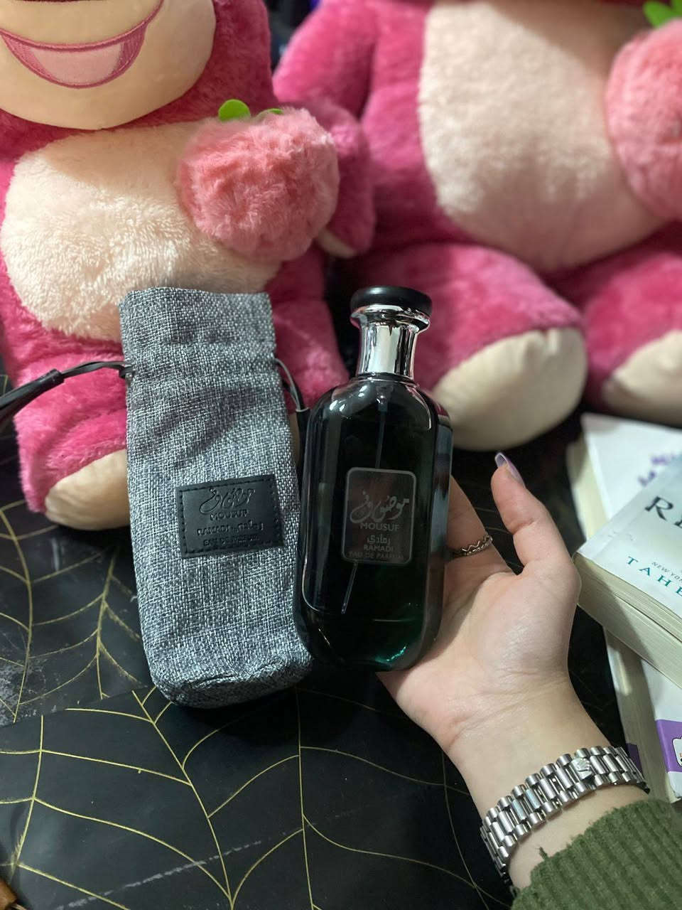 موجود عندي 60 علبة عطر موصوف  الاصلي رجالي  وستاتي صنع اماراتي طبعا الاصلي مختوم من لشركه وريحتووو بتجنن غني عن التعريفف
وبدي أبيع   بسعررررر حرق 🔥🔥🔥
الكمية على وشك النفاذ
#تصفية #عطر_اصلي #عطر_موصوف


**إذا كنت صاحب هذا الإعلان وتريد حذفه لأي سبب، رجاءا أرسل رسالة إلى الدعم الفني**