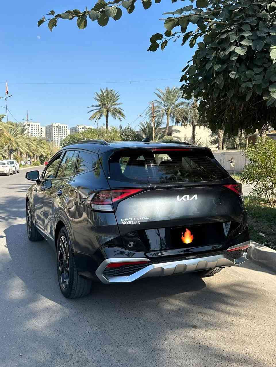 كيا سبورتج موديل 2023 فول مواصفات برستيج اعلى فئة.prestige لون مميز  

وارد امريكي حادث خفيف جدا بدون شاصي او لغد

مواصفاتها :-
1. محرك 2500 GDi
2. كير 8 نمر
3. ماشية 
4. بانوراما
5. بصمة : تشغيل - ابواب - صندوك
6. صندوك كهرباء
7. شاشة كبيرة على طول الدشبول تدعم كاربلاي واندرويد اوتو وفول تحكمات
8. كيجات الكترونية متغيرة حسب الوضعيات
9. انظمة القيادة : سبورت - سمارت - نورمال
10. كشنات جلد لون مميز قرميدي 
11. كراسي كهرباء فول تحكم مع كشن امامي متحرك عند النزول اوتماتيك
12. اضواء ترحيب عند الاقتراب مع ترحيب داخلي عند الصعود او المغادرة
13. شحن وايرليس
14. منافذ تايب سي عدد 3 مع 2 في الكشنات ومنفذ يو اس بي ومنفذ جداحة
15. هاند بريك بصمة
16. اوتو هولد
17. كاميرات 360 مع كاميرات بالاشارات الجانبية مع وضعيات مختلفة للكاميرات
18. فول رادارات امامية وخلفية وجانبية
19. تحديد مسار ذكي
20. قيادة أليه ذكية
21. نقطة عمياء
22. كروز سرعة
23. تبريد وتدفئة كشنات مع تدفئة ستيرن
24. سستم صوت هارمن
26. خزن كشن سائق ميموري وضعيتان
27. ويل كب حجم 19 مميز وحساس اطار تايرات بعدها بخطوط شركة
28. اشاير بالمري
29. تشغيل عن بعد
30. شاشة لمس متغيرة لتحكم الميديا او لتبريد
31. ستيرن فول تحكمات
فول مواصفات للأخير شتريد بيها 

السعر22:500$
السيارة مكانها بغداد ورقمها بغداد بإسمي
للاتصال ☎️

0771 000 0931
