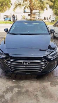 النتره 2017سياره حلوه وجاهزه من كلشي كير مكينه صدر تايرات داخل نضيف وم...