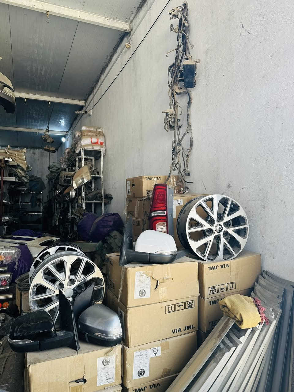 محل بركات ام البنين وصول درع خلفي ستاركس ستيل سعره125الف+الحديد سعره 90الف البصره الدير مقابل مطعم جودي ***********سامي سعدون
