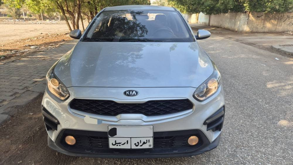 كيا سيراتو 2020 خليجي
رقم اربيل باسم شركة في النجف
ماشية 70 قابل للزيادة
لون سلفر
محرك 1600 دوش 
تحكم ستيرن جهتين
مثبت سرعة
شاشة اصلية مال فورتي ابل كار بلي واندرويد اتو
حساس اطارات 
مانع انزلاق
كير (سبورت + نورمل)
حساس خلفي
كاميرا خلفية دوارة
مقاعد و ارضية و الصندوق جلد
كير ومحرك وحدادية بلادية على وضع الشركة 
ادامة كاملة لمنظومة الاحتراق
مبدل دسكات وبنزات وفيت بم وفريز تبريد فقط
استخدام شخص واحد
دهن المحرك موتل
السونار مرفق مع الصور
وين مايعجبك تفحص
السيارة نظيفة  ومتحتاج اي شي
سعرها ١٤٨ 
مكاني في النجف
*********** 

سبب البيع اريد اخذ سيارة عالية
