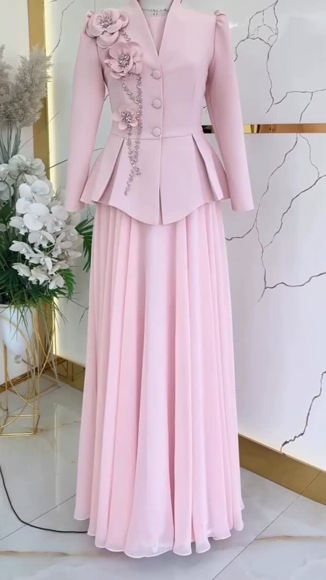 مو مجرد طقم… هذا تعريف للأناقة الهادية والفخامة الراقية..

Size 44 / 46 / 48 / 50


**إذا كنت صاحب هذا الإعلان وتريد حذفه لأي سبب، رجاءا أرسل رسالة إلى الدعم الفني**