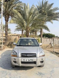 توسان • ٢٠٠٩ • محرك ٢٠٠٠