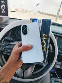 بوكو F7 مستخدم شهر فقط كامل ملحقات ذاكره 256 نظيف بعده وكاله سعر ٤٤٠ ه...