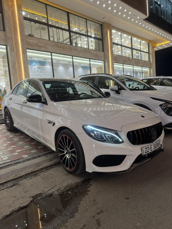 الموديل 2017 AMG نضيفه جداً
كلين تايتل فقط  صبغ شبر بل جاملغ الايسر 
فول مواصفات 1/1 سبشل اوردر من امريكا 
بانوراما 
دبل ماوس 
شاشه كبيره اوردر من الشركه C63
كامره خلفيه دواره 
كشنات كهرباء خزن ميموري
كشنات تدفئه 
علامات ترحيب أبواب 
رادار امامي 
نقطه عمياء 
بصمة تشغيل 
لايتات زينون ديناميك
وياله AMGبلاديه اصليه 
استيرن تدفئه كهرباء 
صعود ونزل للستيرن تلقائي عند تشغل سياره 
نظام Auto hold 
مري قلاب عند رجوع
أبواب ترحيب
بصمه 
مري شفط 
مري كهربائي  
بعد بيها هواي مواصفات 
السيارة عليها كت برابوس مرتب بدون صبغ ولا اي شي

مسويلها ادامه كامله للسياره صدر كامل جديد ومن دهن وباتري ونوزلات ودسكات امامي خلفي جدد وفيت بم وبوليش وحمام للداخل وتنضيف الغرفة الاحتراق كامله من كل النواحي

عنوان السيارة بغداد المنصور   
 ***********
