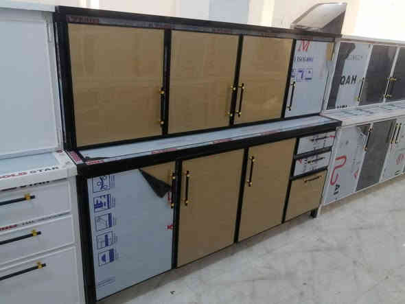 تخفيضات 50% جملة ومفر 
كاونترات المنيوم استندر 
من المتر الى 5امتار 
ويوجد تفصال ايضاً حسب الطلب 
شغل درجة اولة دبل مقطع او روطة 
اسعار تنافسية 🔥🔥
***********واتس
***********واتس
