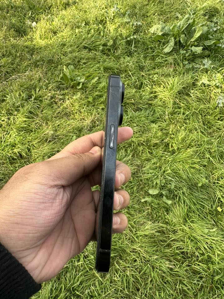 iPhone 14 Pro
💾 السعة التخزينية: 256GB
🔋 البطارية: 87% (مبدّلة) نوعية زينة
🖥 الشاشة: مبدّلة نوعية أصلية
🔐 Face ID: شغّال 100%
🔧 الظهر: مبدّل
⚙️ الحالة العامة: الجهاز شغّال تمام وما بيه أي مشاكل، قابل للفحص
💰 السعر: 475,000 دينار (وبي مجال)

📍 العنوان:
بغداد – حي الإعلام – تقاطع الدرويش

📞 رقم الهاتف:
0781 333 4541
