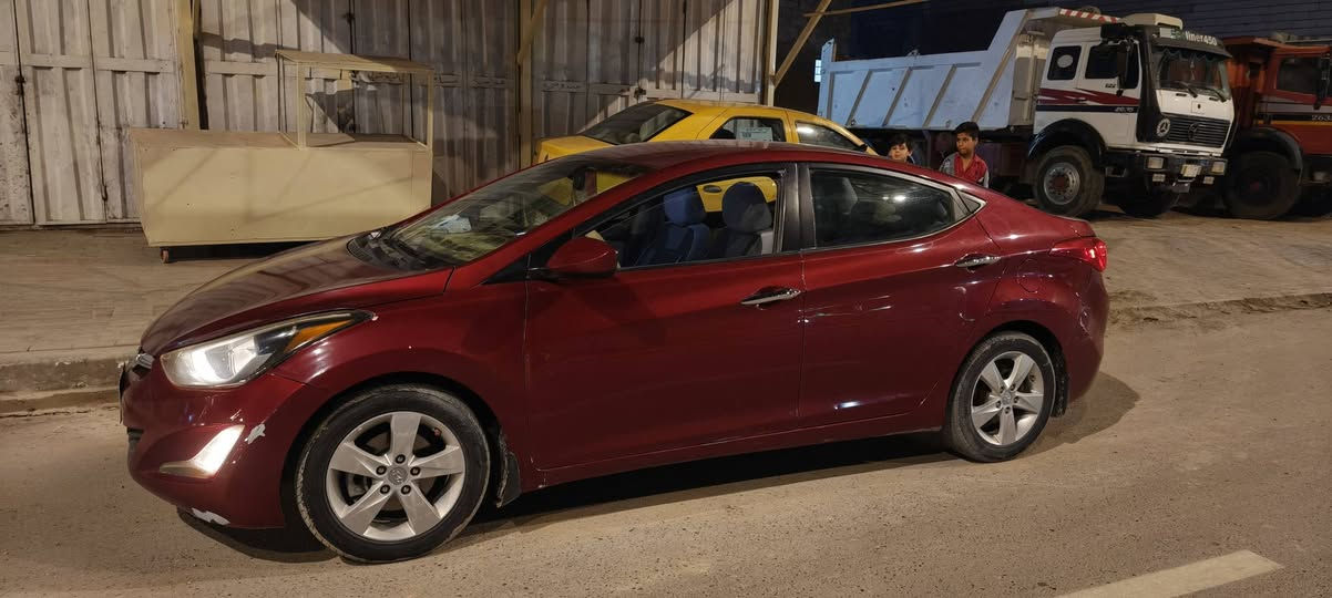 سلام عليكم النتره موديل 12 وراد امريكي محرك 2000 دوش كير ومحرك وتبريد وتدفئة كفالة  بيها صبغ 3قطع وصور الحادث منزلهن وصور الصبغ والسونار منزلهن 
رقم بابل مشروع وطني تحويل مباشر صاحبه جيراني وصديقي يريد تحويل مكاني كربلاء الحر
السعر 98 شويه مجال بيها السيارة جاهزة حدادية دوشمة جديدة كامره وشاشة كله جديد
***********
