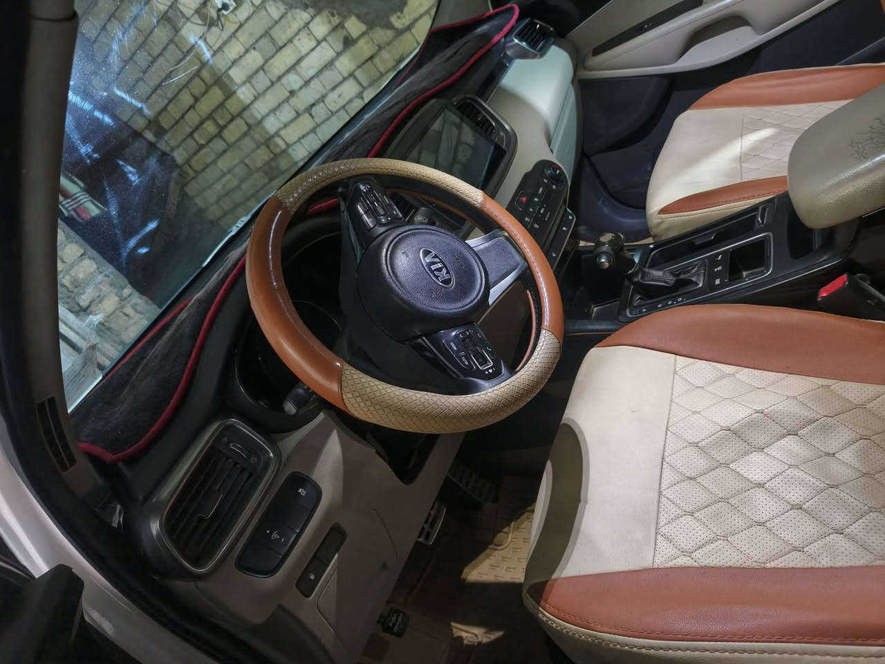 السلام عليكم سورنتو 2016 شكل 20 بغداد.  تحويل مباشر فول موصفات  سعر 215


**إذا كنت صاحب هذا الإعلان وتريد حذفه لأي سبب، رجاءا أرسل رسالة إلى الدعم الفني**