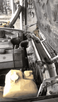 پانکەی کارەبایی.
ئەم پانکەیە بۆ فرۆشتن بیلادی شەریکەی bmw بوشی ئەڵمانی.

بۆ چاوو برۆو سەقەڕو E34 ئەبێت.

زۆر زۆر مەزبوتو بێ کێشەیە لەسەر سەیارەی خۆمان بوە
بە هەمو شەرتێک ئەیفرۆشم.
نرخ: ١٠٠ هەزار
ژمارەی تەلەفون:
0770 698 2582
