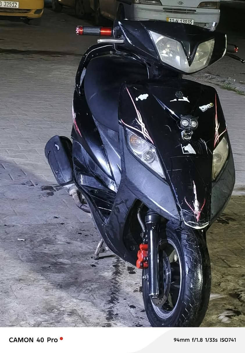 سلام عليكم ثعلب للبيع دراجه خير من الله مكينه بلاديه كفرات نضيفه مثل ما موضح بلصور دراجه بيه اشاير خلفيه زنون وكلوب امامي زنون دراجه نضيفه سعره 750 الف قفل لا تعب روحك وتعامل مكاني بغداد الحريه الشراي يتصل ع هاذ الرقم وبي خير ويدلل ***********واتساب فقط
