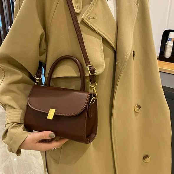 #جنط_نسائية_باجمل_الموديلات

كوالتي عالي وانسب الاسعار 🛍️🛒

للحجز والاستفسار *********** 📱

التوصيل ٥ فقط لكل العراق 🛍️🛒
