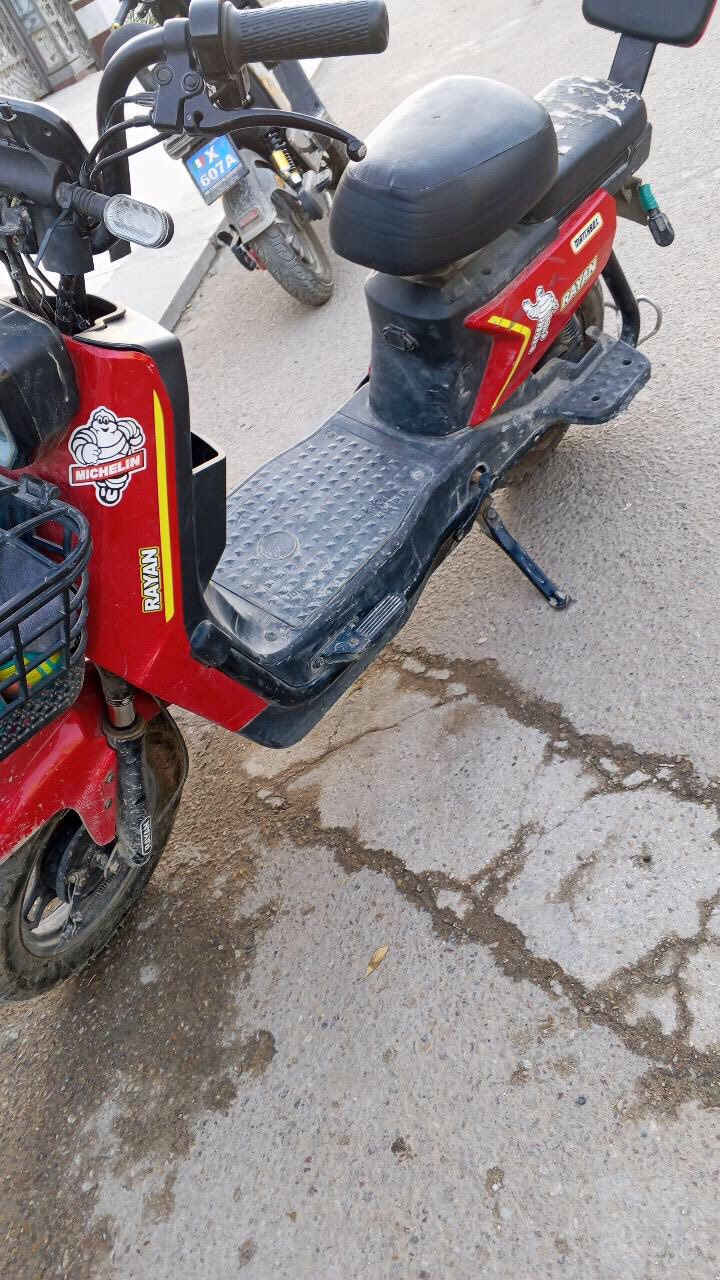 دراجه شحن للبيع اربع بطاريات جديده مواصفات فول مكان بغداد الامين سعر 250 رقم ***********
