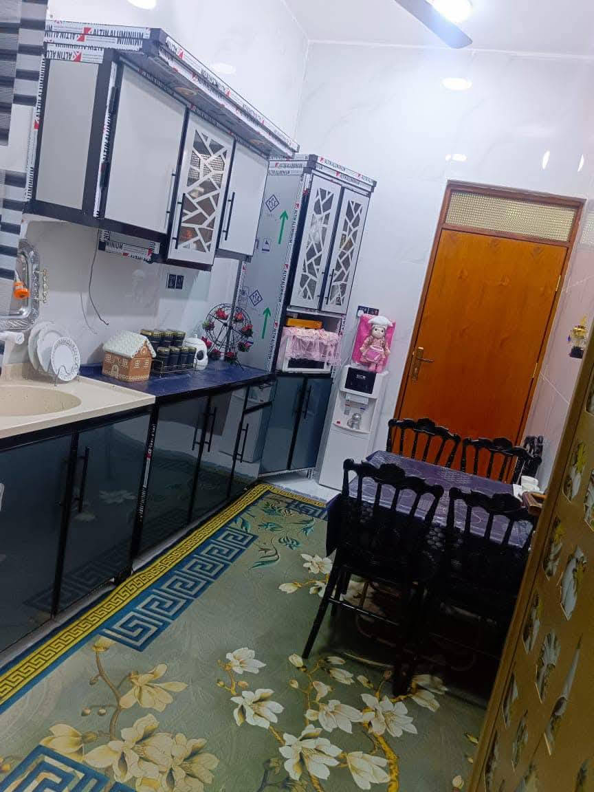 بيت زراعي بسديناويه
 مساحه ١٠٠م مقابل مدرسه صفي الدين
بناء درجه أولى طابوك صب كونكريت بورسلين هندي
واجه حجر هندي
أبواب خشب صاج تسكام
أبواب حديد وشبابيك تسكام 
خدمات فول ماي ومجاري وكهرباء انترنيت ضوئي وشارع تبليط
يتكون من غرفه وصاله ومطبخ ودوانيه وحمامات داخليه وخارجه
مشمول بالتطويب ١٠٠٪
***********
