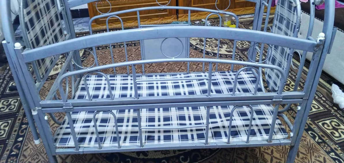 تخت اطفال ويا الدوشك 
حيل نضيف سعرو 35 نهايتو ويا دوشك 
المكان حي الملايين الاولى


**إذا كنت صاحب هذا الإعلان وتريد حذفه لأي سبب، رجاءا أرسل رسالة إلى الدعم الفني**