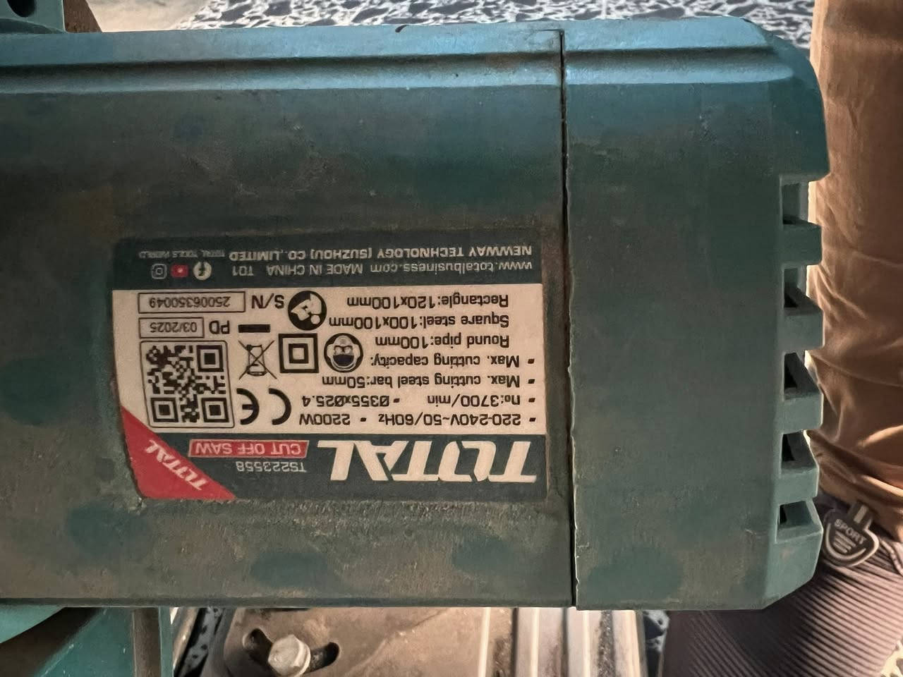 السلام عليكم كتر حدادي مستخدم قليل اخو الجديد السعر ٦٠ الف قفل مكاني بغداد المنصور ***********
