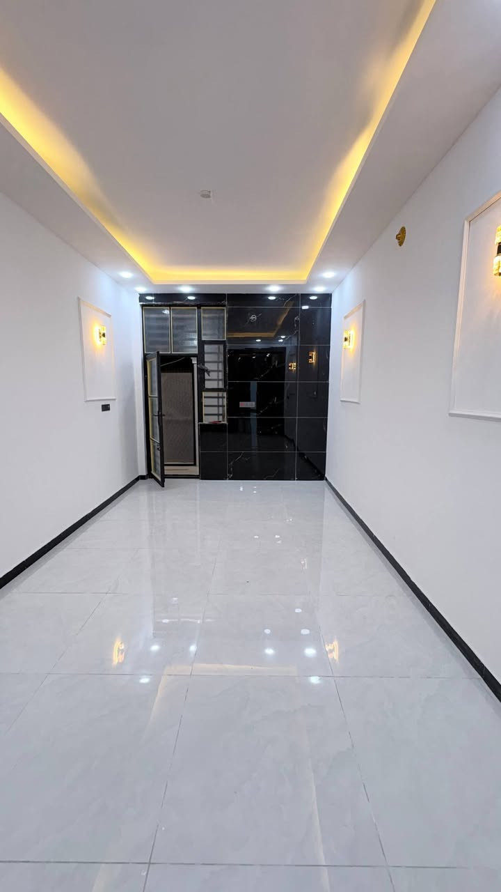 دار في حي الوفاء -النجف الاشرف
مساحة 100 متر منطقة 72
بناء جناي وسعره مناسب 
***********-جعفر ابو الجون للعقار
