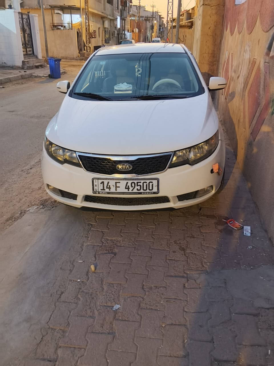 سيراتو موديل 12بيهة بارد بالباب وبالجاملق مكينة كفالة حدادية كفالة تخم تاير ***********السعر ٩٨وبيهة مجال
