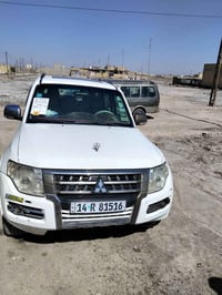 باجيرو ٢٠١٣ • مكينه ٣٥٠٠ • حساسات خلفيه