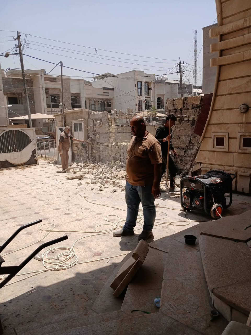 سلام عليكم
مقالات عامه بناء وترميم وهدم المنازل والبنايات
وتطبيك الواجهات وارضيه وجدران ولبخ وبياض
وتئسيس الماء والمجاري والكهرباء وكافه المقاولات العامه
الاستفسار الاتصال على رقم يتوفر واتساب
***********
